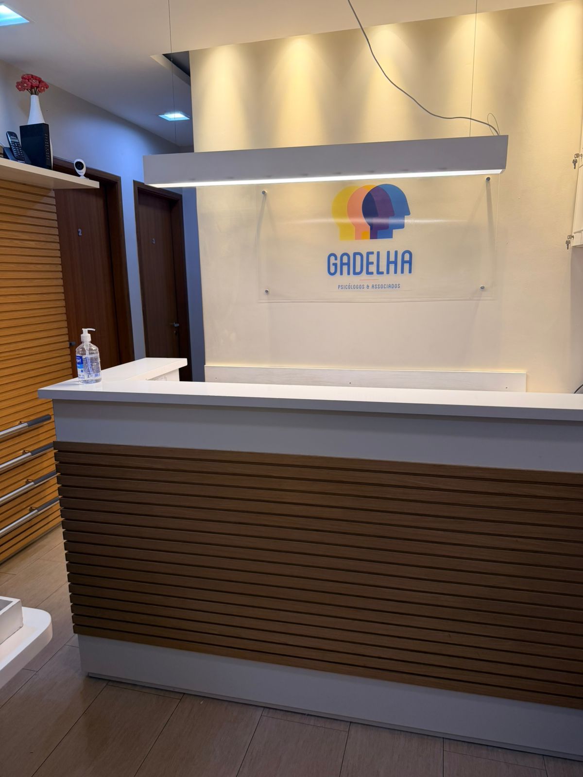 Recepção principal da clínica Gadelha Psicólogos & Associados